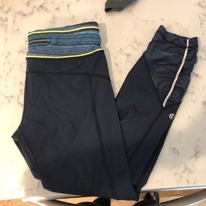 Lululemon 7/8 Luxtreme Pant - Navy